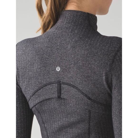 Lululemon Define Jacket
Heathered Herringbone Black  Size 10 - Picture 6 of 11